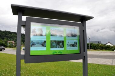 Tablica multimedialna