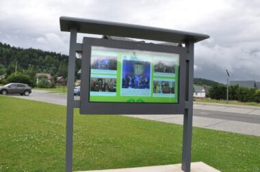 Tablica multimedialna